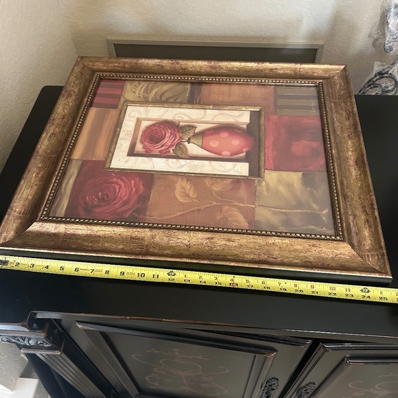 Framed print of a Rose in a Vase by Lisa Audit. - Picture 3 of 4